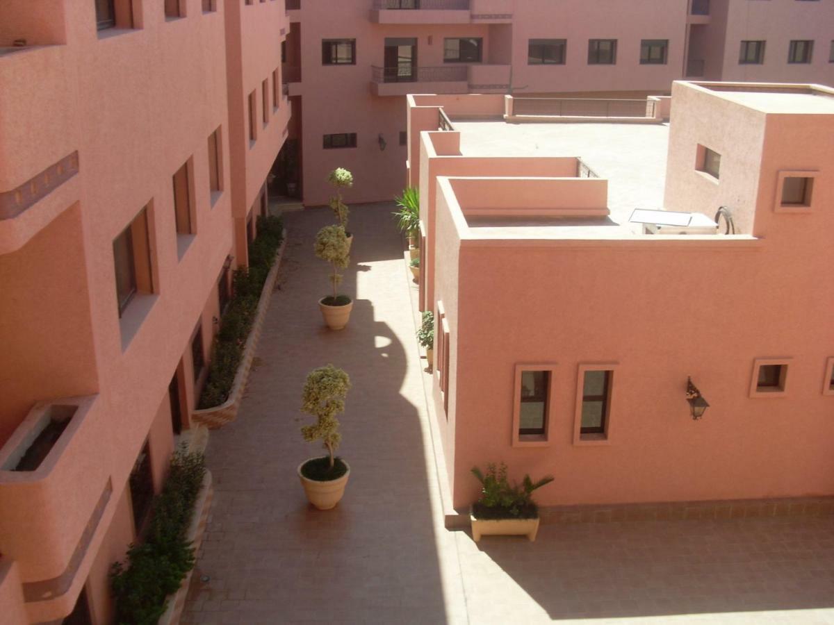 Lina Appartement Marrakesh Bagian luar foto